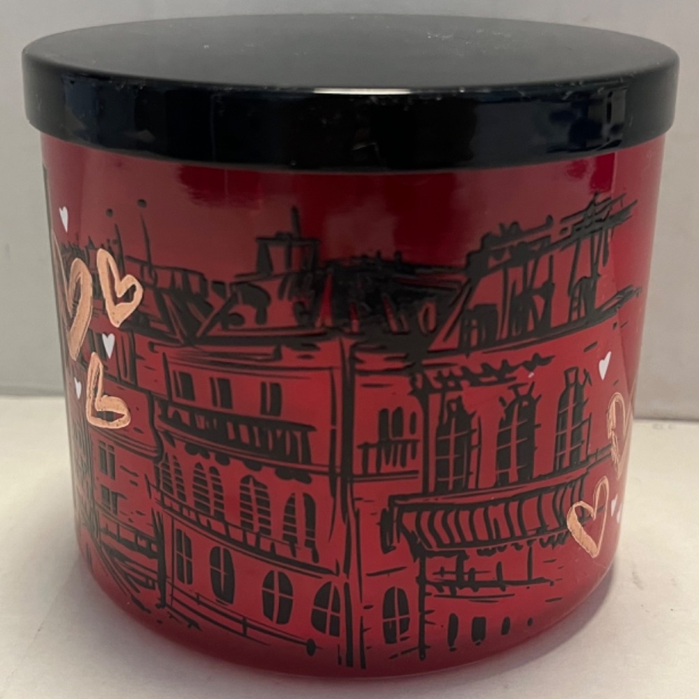 Bath & Body Works PARIS AMOUR EMILY IN PARIS Candle 3 Wicks 14.5 oz NEW - Picture 3 of 7